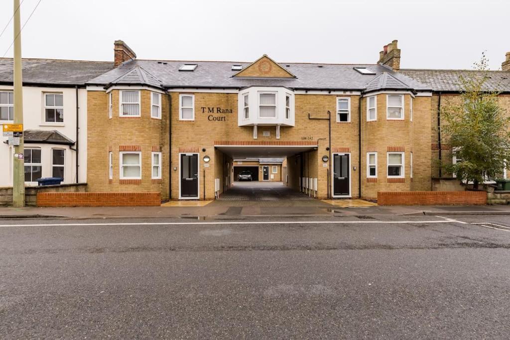 Tm - Rana Court 1 Bedroom Apartment With Balcony Oxford Esterno foto