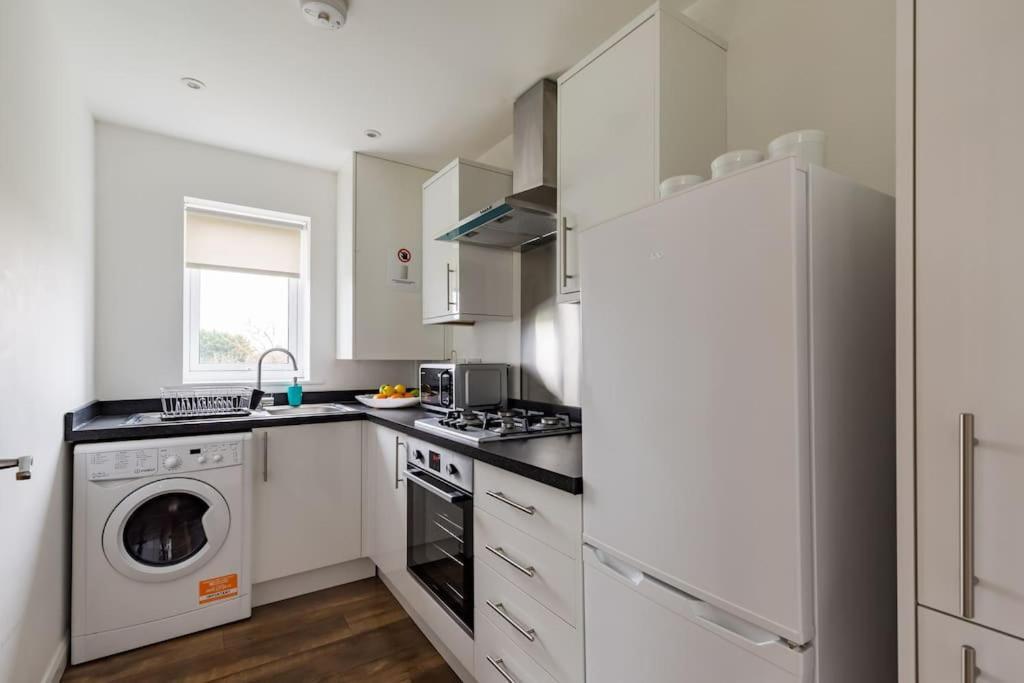 Tm - Rana Court 1 Bedroom Apartment With Balcony Oxford Esterno foto